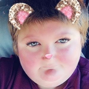 Meet your Posher, Ashley dawn